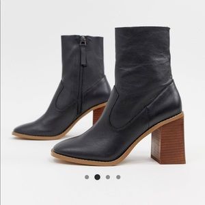 ASOS BLACK LEATHER ANKLE BOOTS